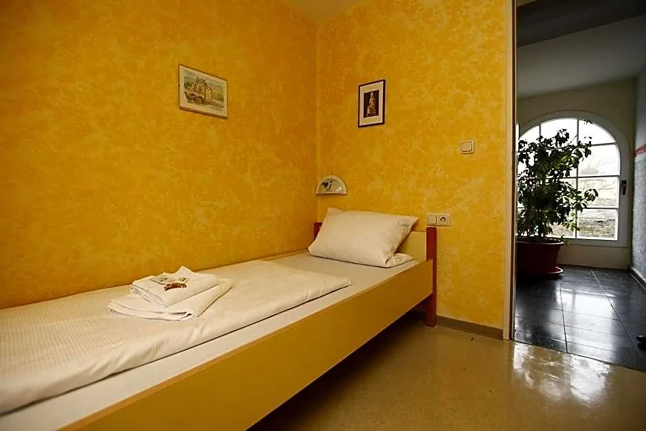 Kolping Hostel Trier im Warsberger Hof-1